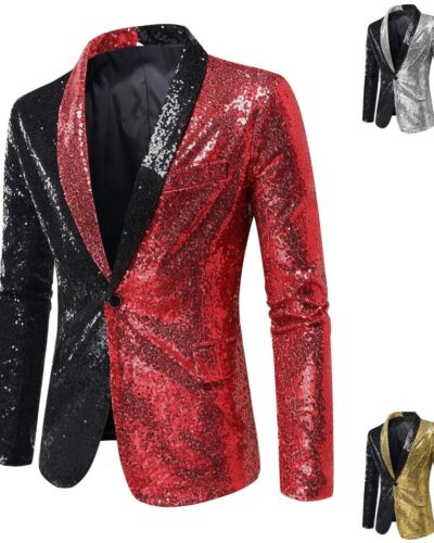 Photo de trois blazers à paillettes pour homme bicolores, un seul bouton, col châle, au premier plan un rouge et noir, et au second plan sur la droite de l'image un argenté et noir et un doré et noir en dessous, le tout sur un fond blanc